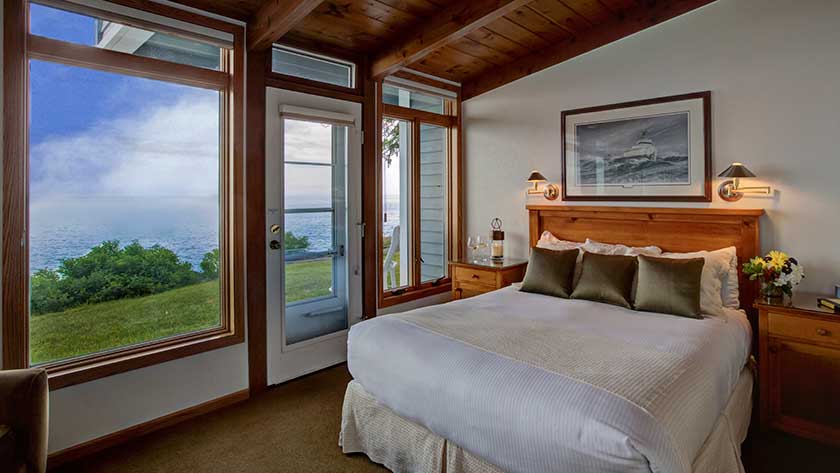 Suite w/ 2 Queens at Up North Lodge & Resort
